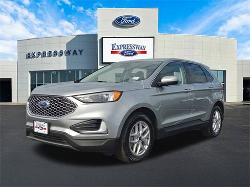 Used 2024 Ford Edge SEL image 2