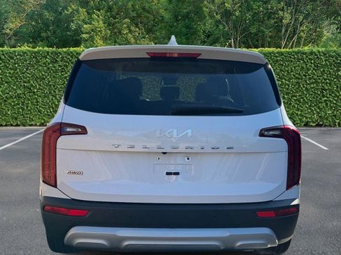 Used 2022 Kia Telluride LX image 8
