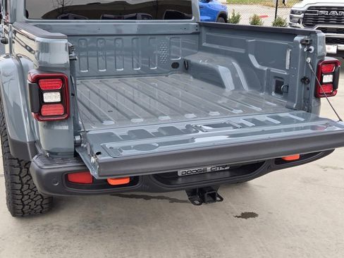 New 2026 Jeep Gladiator Mojave image 5