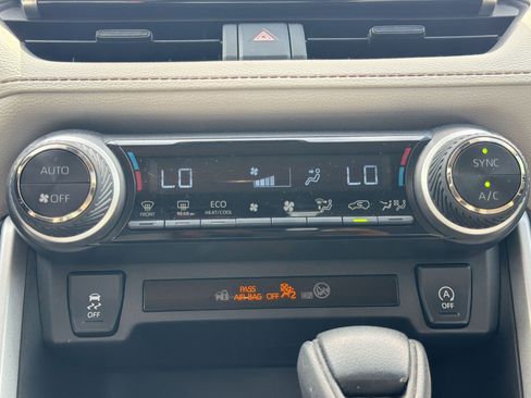 Used 2024 Toyota RAV4 XLE w/ Convenience Package image 19