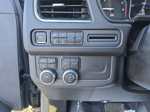 Used 2021 GMC Yukon XL AT4 image 31