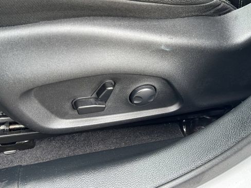 Used 2025 Jeep Compass Limited AWD/4WD image 21