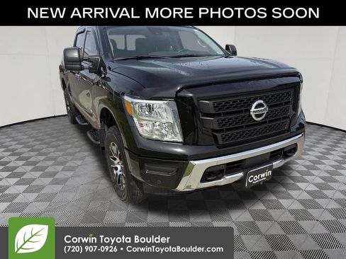 Used 2020 Nissan Titan SV w/ SV Convenience Package AWD/4WD image 1