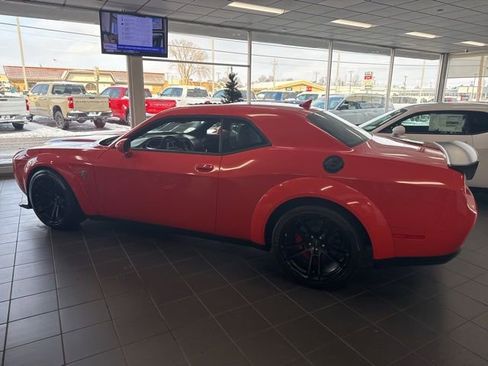 Used 2023 Dodge Challenger SRT Hellcat image 3