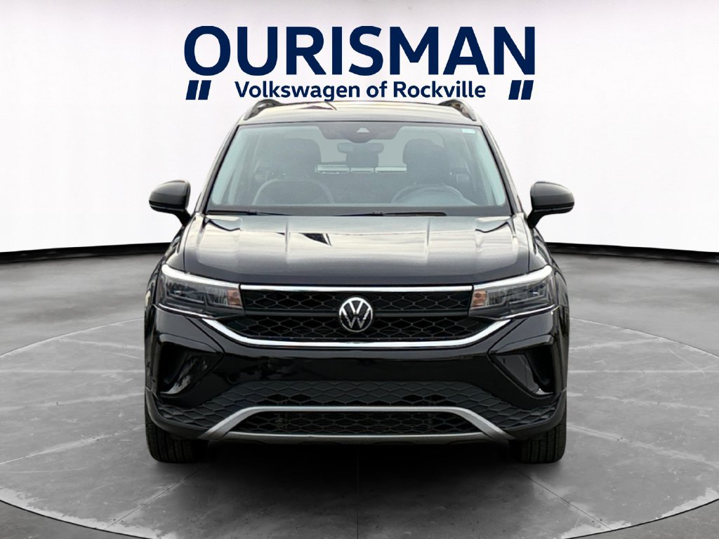 Used 2023 Volkswagen Taos S w/ Driver Assistance Package FWD image 8
