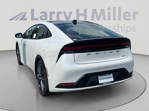 New 2026 Toyota Prius Limited FWD image 3