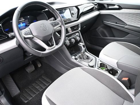 Used 2024 Volkswagen Taos S image 2