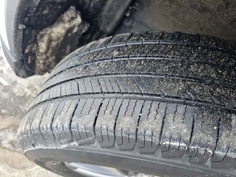 Used 2016 Toyota RAV4 XLE w/ Convenience Package image 7