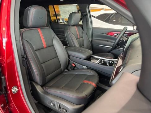 New 2026 Chevrolet Traverse RS w/ LPO, Floor Liner Package AWD/4WD image 25