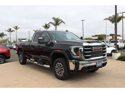 New 2025 GMC Sierra 2500 SLE image 3