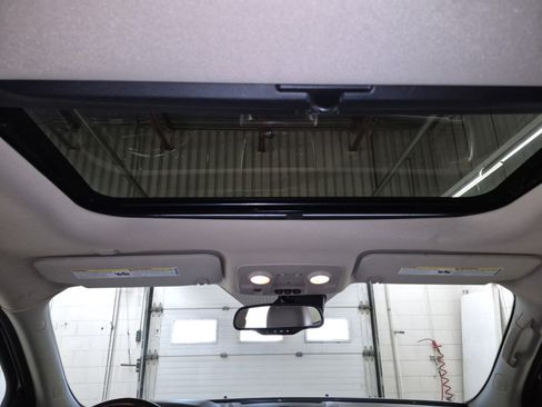 Used 2016 GMC Acadia Denali AWD/4WD image 5