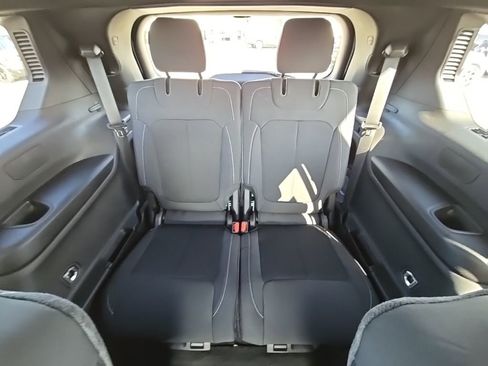 New 2026 Jeep Grand Cherokee L Laredo AWD/4WD image 22