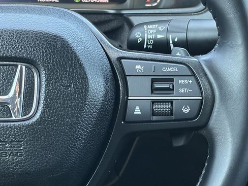 Used 2025 Honda Accord Sport image 18