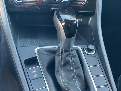 Used 2025 Volkswagen Jetta S image 15