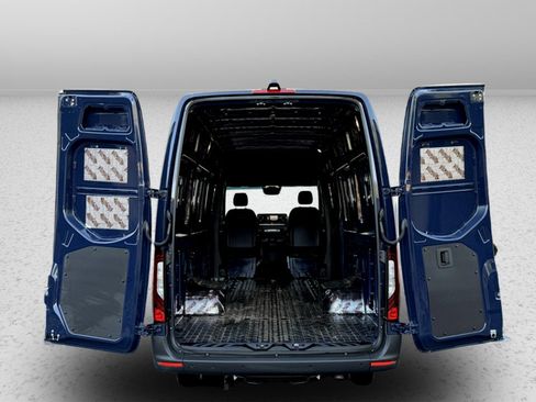 Used 2024 Mercedes-Benz Sprinter 3500 image 14