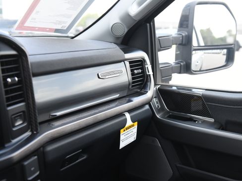 New 2026 Ford F250 Lariat w/ Black Appearance Package AWD/4WD image 19