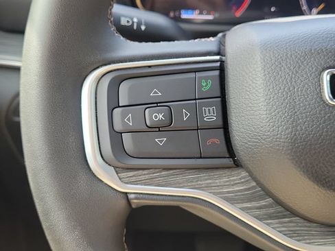 Used 2024 Jeep Wagoneer Series II AWD/4WD image 26