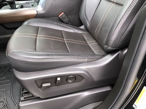 Used 2024 Chevrolet Silverado 1500 High Country w/ High Country Premium Package image 14