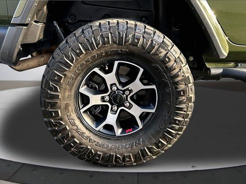 Certified 2021 Jeep Wrangler Unlimited Rubicon image 35