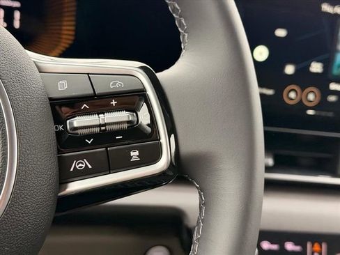 New 2026 Kia Carnival EX FWD image 19