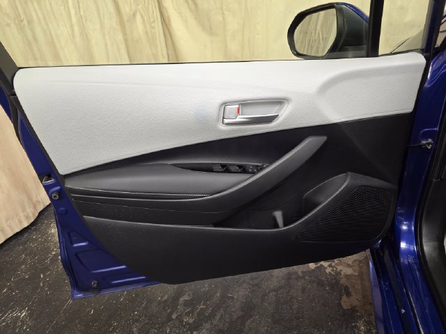 Used 2023 Toyota Corolla SE FWD image 11