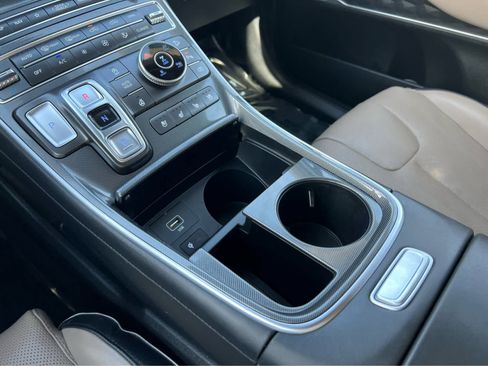 Used 2021 Hyundai Santa Fe Limited image 39