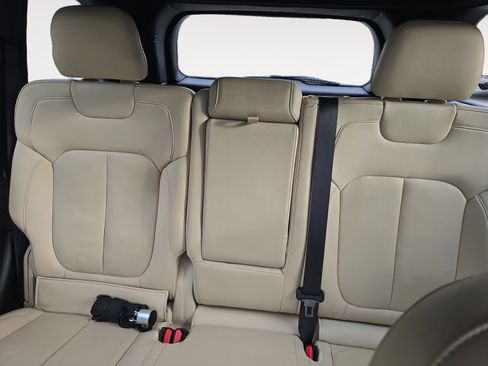 Used 2023 Jeep Grand Cherokee Limited w/ Trailer Tow Prep Group (B) image 23