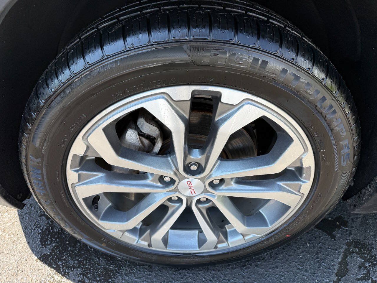 Used 2020 GMC Terrain SLT w/ Preferred Package AWD/4WD image 9
