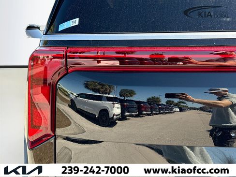 New 2026 Kia Carnival image 10