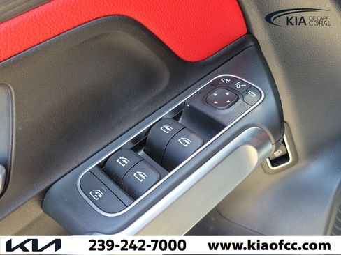 Used 2022 Mercedes-Benz GLB 35 AMG 4MATIC image 20