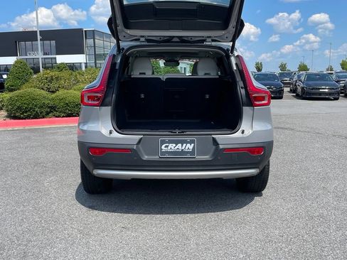 Used 2023 Volvo XC40 B5 Plus AWD/4WD image 7