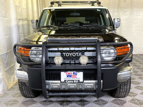 Used 2007 Toyota FJ Cruiser 4WD w/ Upgrade Pkg 2 image 3