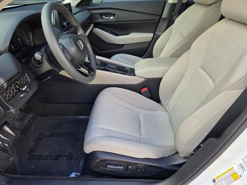 Used 2025 Honda Accord SE image 26