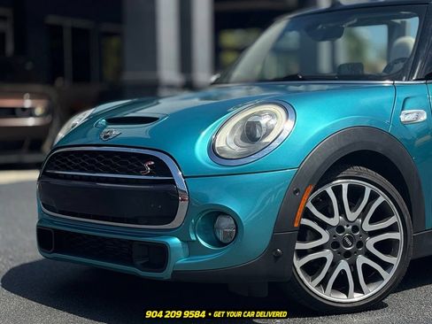 Used 2018 MINI Cooper S FWD image 3