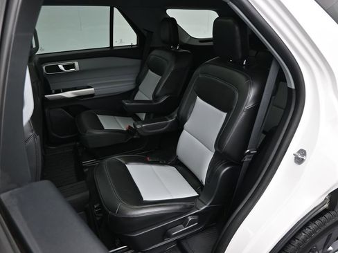 Certified 2023 Ford Explorer XLT w/ Equipment Group 202A image 22