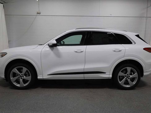 New 2025 Audi Q5 Premium Plus image 2