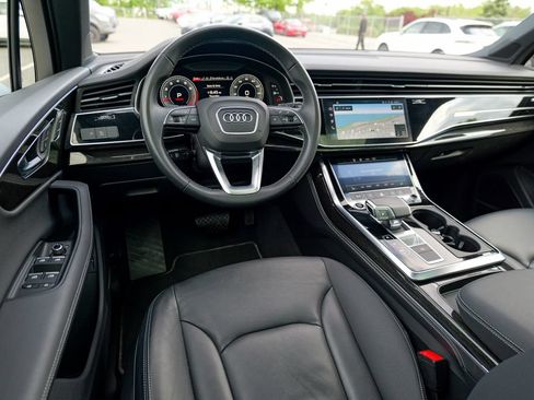 Used 2025 Audi Q7 3.0T Premium Plus AWD/4WD image 40