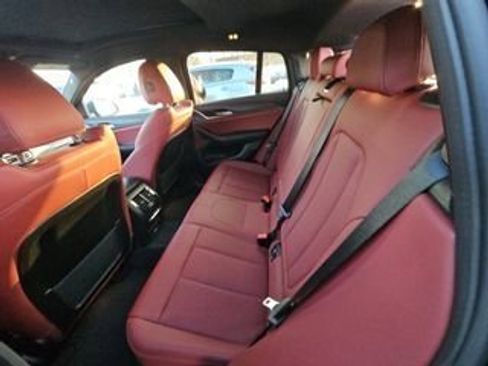 Used 2024 BMW X4 xDrive30i w/ Premium Package image 7