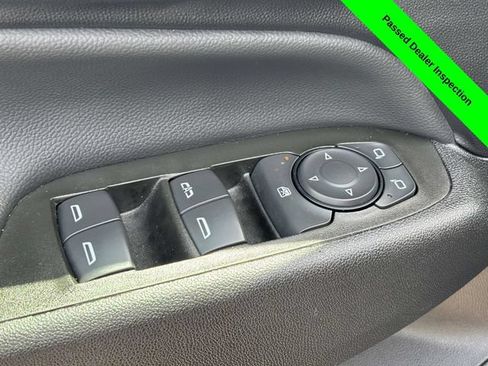 Used 2024 Chevrolet Equinox LT w/ LPO, Floor Liner Package FWD image 10