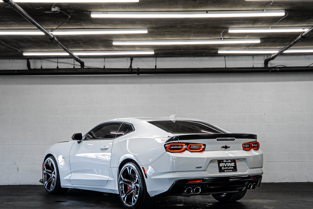 Used 2022 Chevrolet Camaro SS RWD image 3
