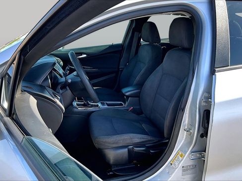 Used 2018 Chevrolet Cruze LS FWD image 21