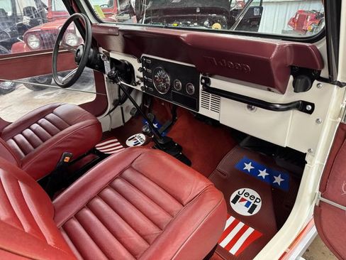 Used 1986 Jeep CJ 7 image 7