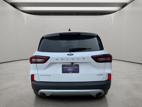 Used 2025 Ford Escape Active image 4