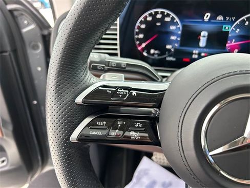 Used 2024 Mercedes-Benz GLS 450 4MATIC image 22