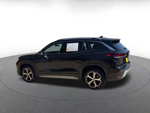 Used 2026 Volkswagen Tiguan SE AWD/4WD image 9