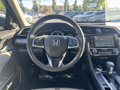 Used 2018 Honda Civic EX image 15
