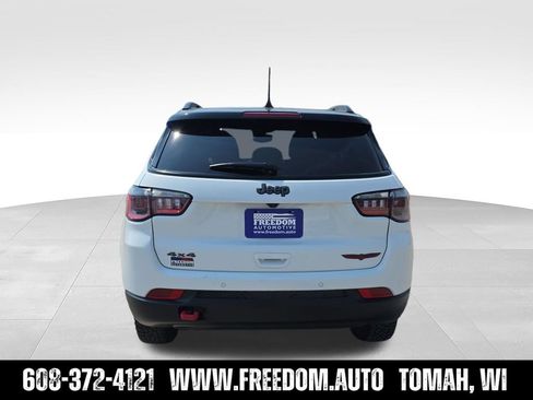 Used 2025 Jeep Compass Trailhawk AWD/4WD image 6
