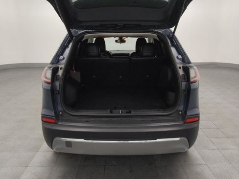 Used 2020 Jeep Cherokee Limited image 29