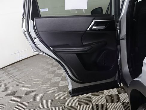 Used 2024 Mitsubishi Outlander SE image 22