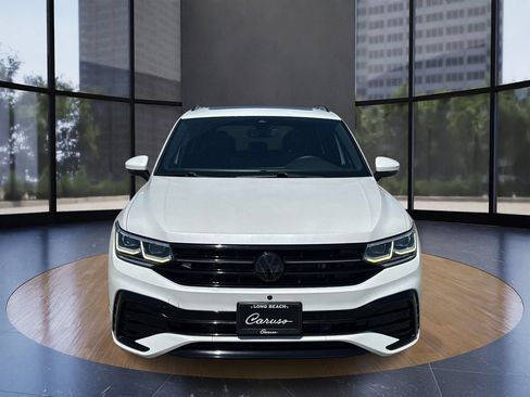Used 2022 Volkswagen Tiguan SEL R-Line AWD/4WD image 8